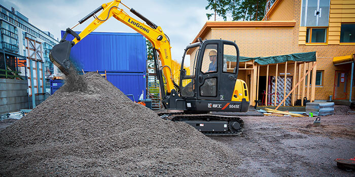 9045E-700X350.jpg